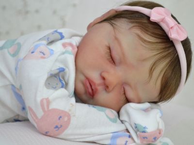 Bebê Reborn - Kit Delilah / Corpo de tecido (2.900,00)