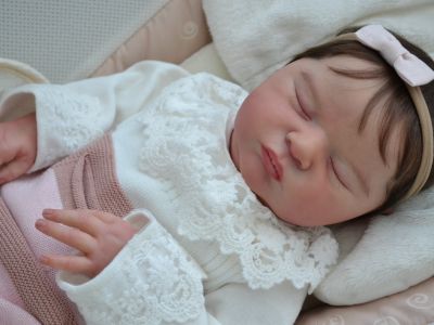 Bebê Reborn - Kit Laura / Corpo de tecido (4.200,00)